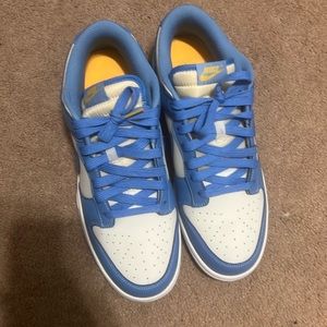 Dunks Size 11 new never worn